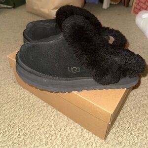 UGG Black Slippers with Plush Trim